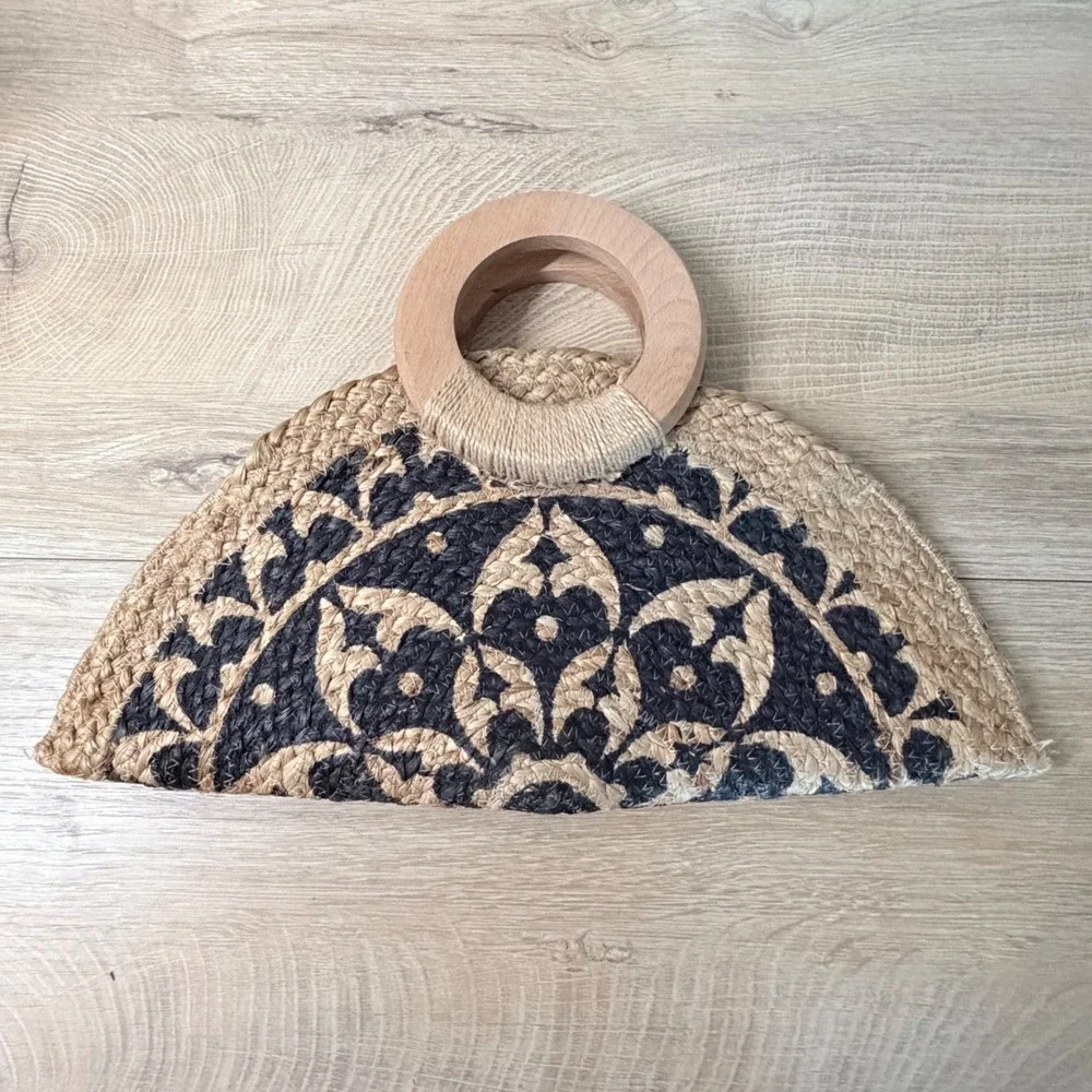 Antik Kraft Straw Handbag Womens OS Tan Black Mandala Wood Handle Chain Strap